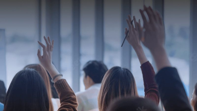 为了保证培训效果，焊工培训速成班通常采用以下教学方法：