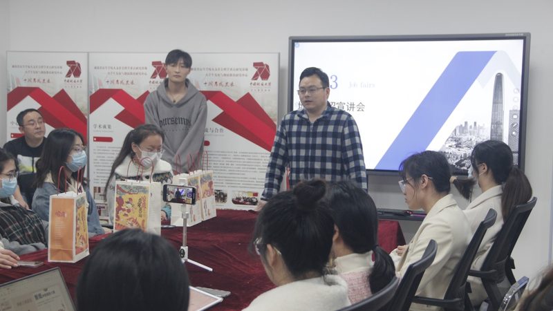 K12在线课程报价之谜：揭秘一学期费用的构成与考量